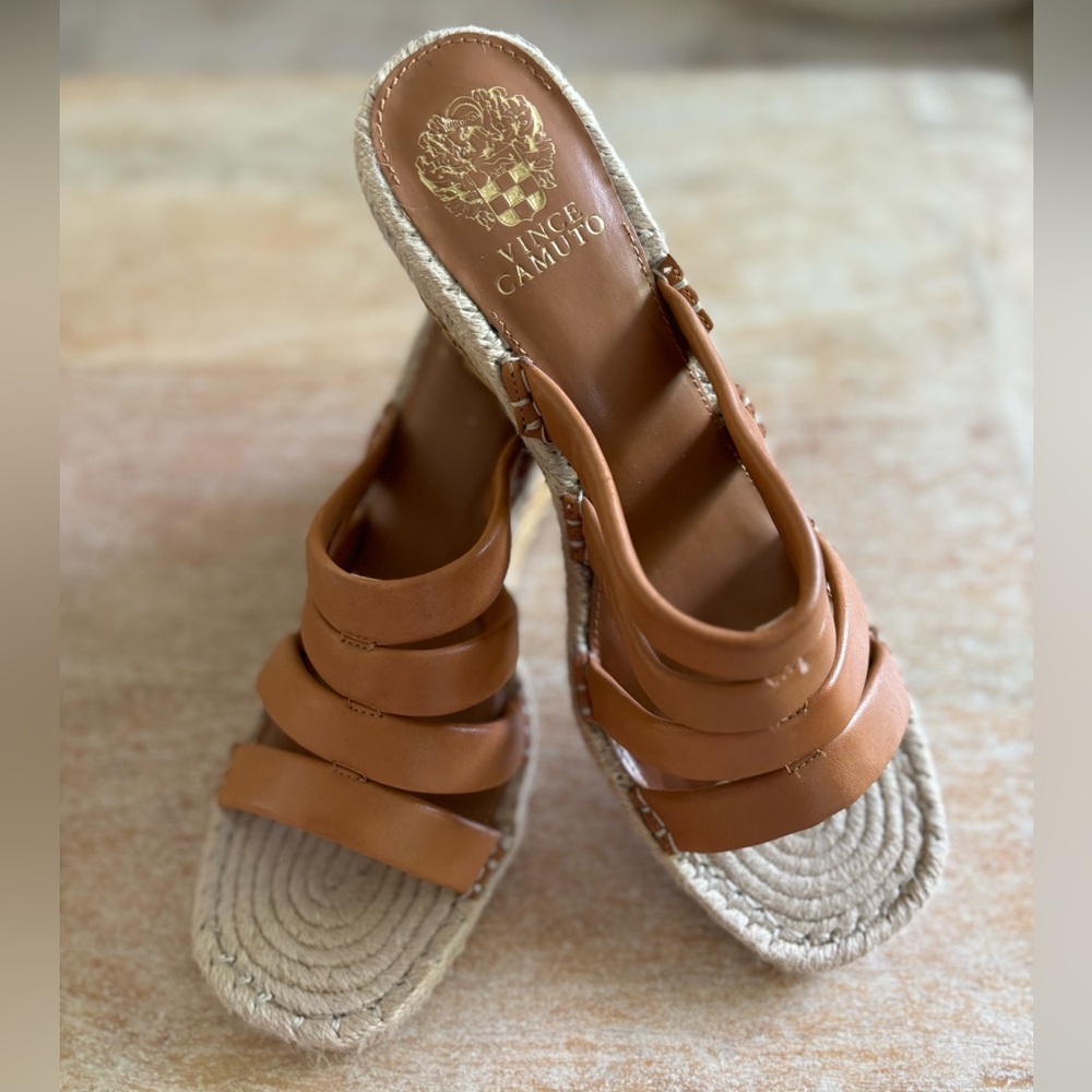 Vince Camuto Wedge sandal